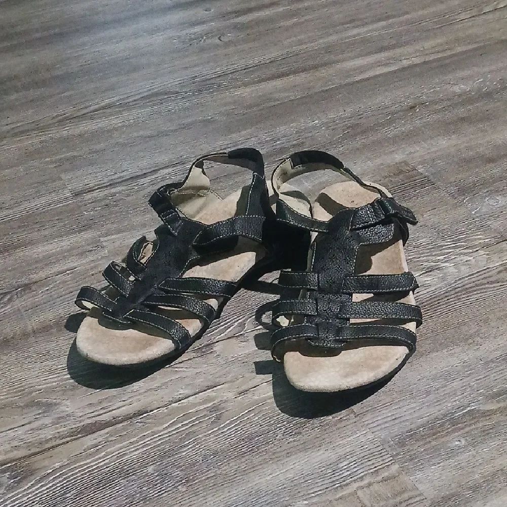 Jsport by Jambu black sandals Sz 8 EUC